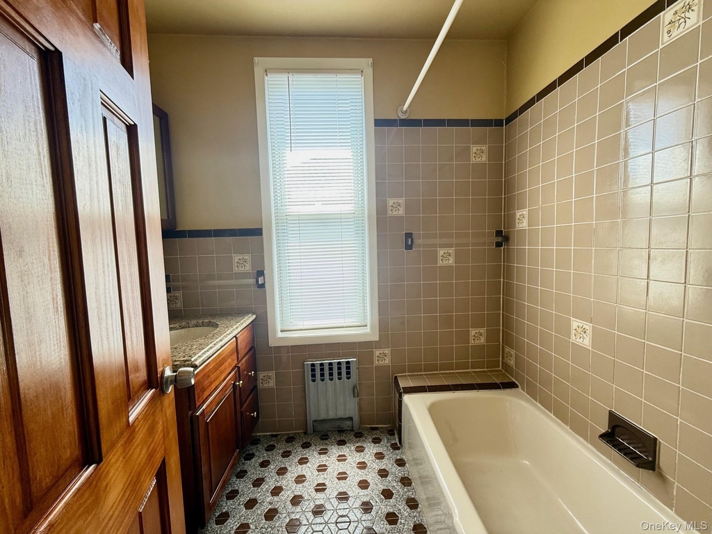 9512 108th Ave - Photo 5