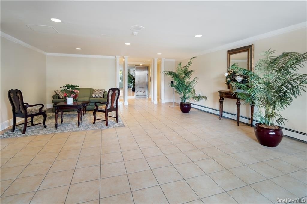 4 Consulate Drive - Photo 16