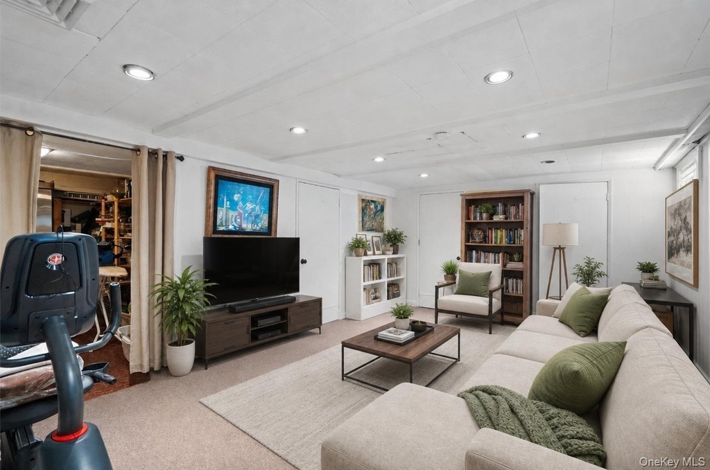 29 Birchwood Park Drive - Photo 1