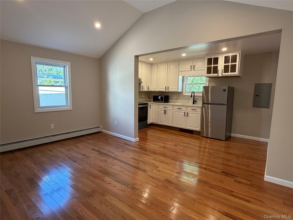 17a North Street - Photo 2