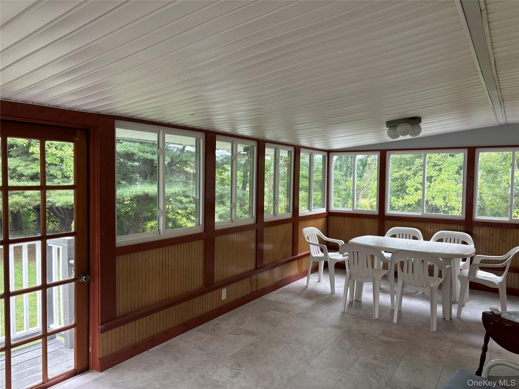 239 Vineyard Avenue - Photo 19
