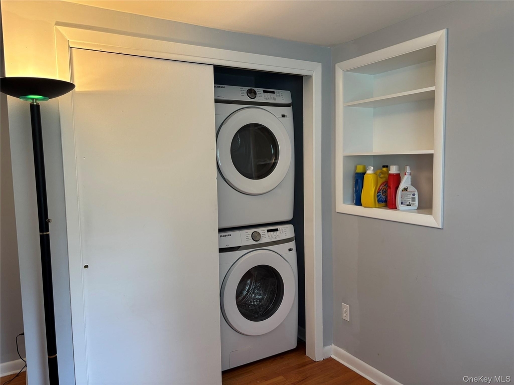 239 Vineyard Avenue - Photo 13