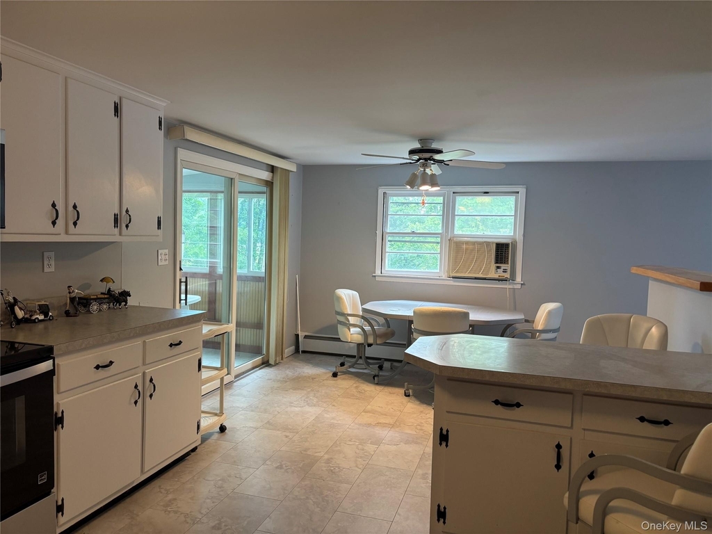 239 Vineyard Avenue - Photo 4