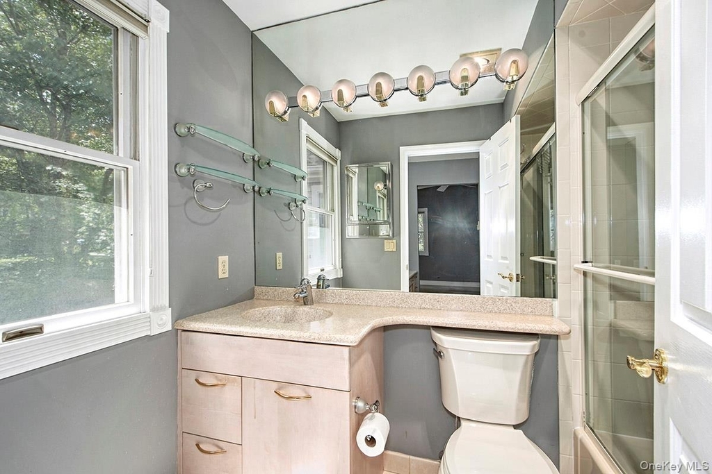 1103 Regent Drive - Photo 19