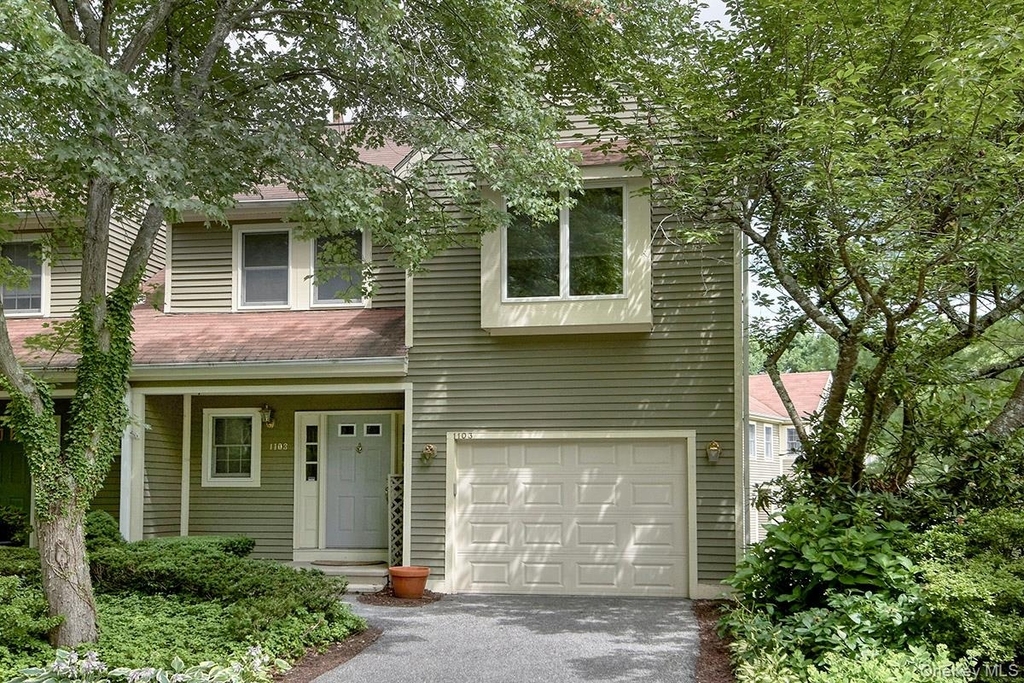 1103 Regent Drive - Photo 1
