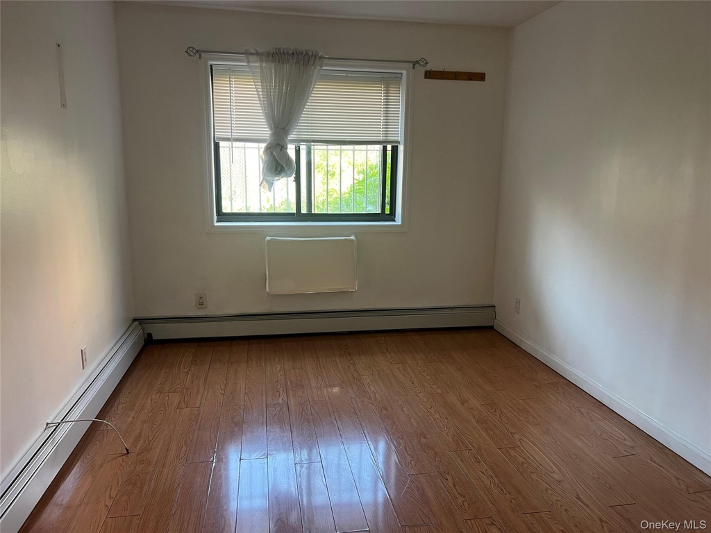 40-50 Case Street - Photo 2