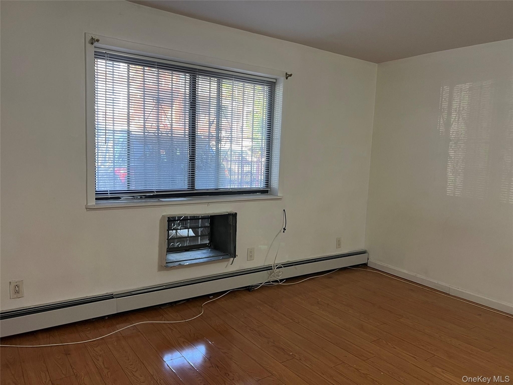 40-50 Case Street - Photo 4
