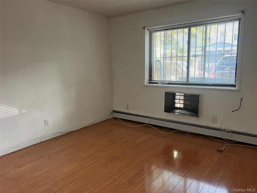 40-50 Case Street - Photo 3