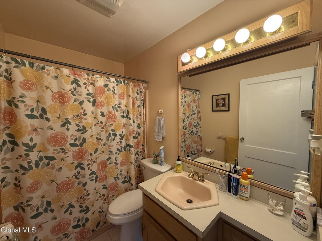 72 Lincoln Avenue - Photo 9