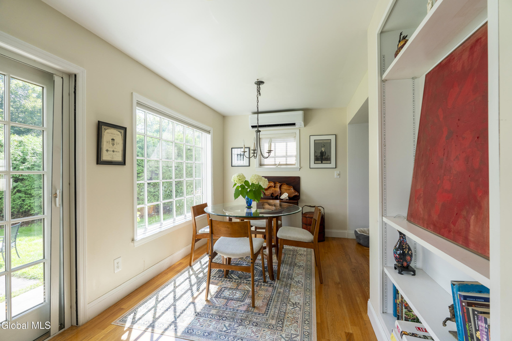 292 Lake Avenue - Photo 3