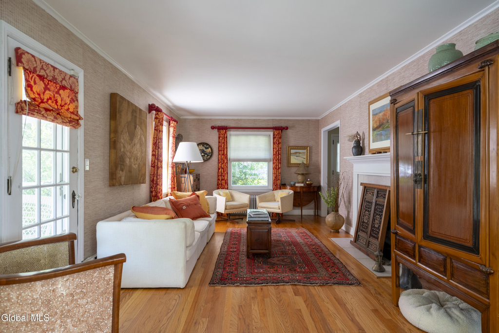 292 Lake Avenue - Photo 6