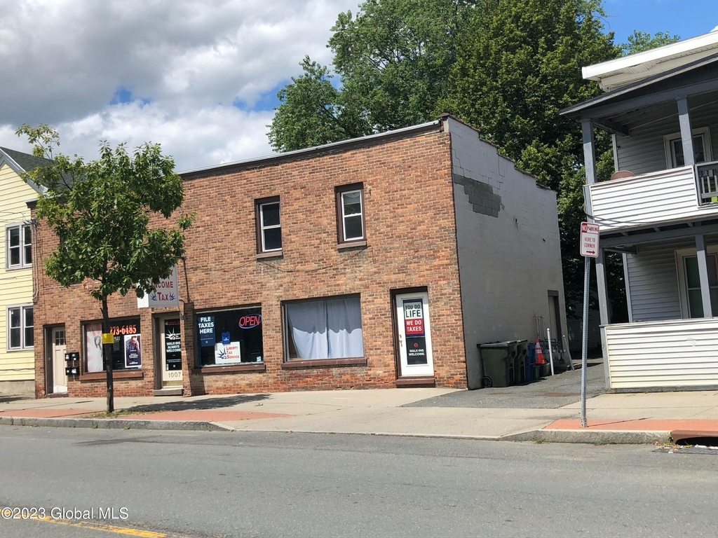 1007 19th Street - Photo 0