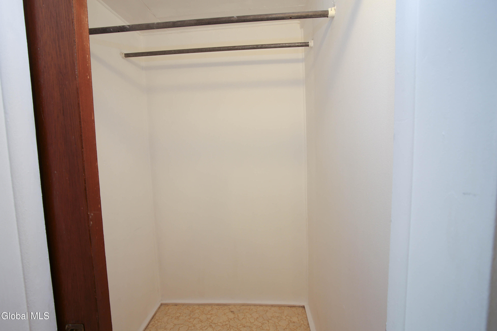 31 Willow Street - Photo 6