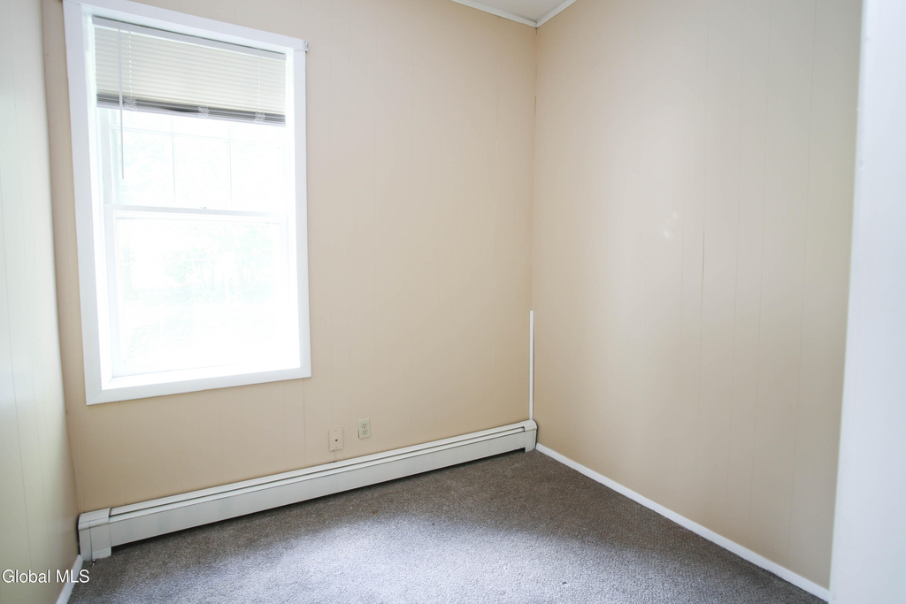 31 Willow Street - Photo 5