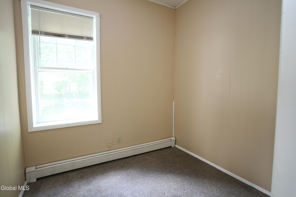 31 Willow Street - Photo 4