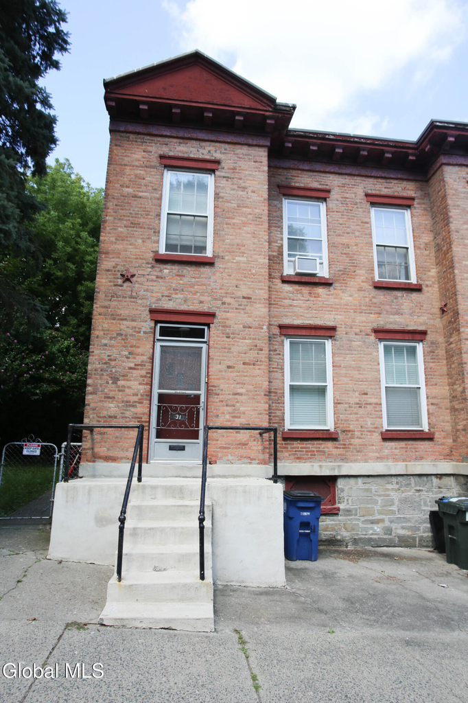 31 Willow Street - Photo 13