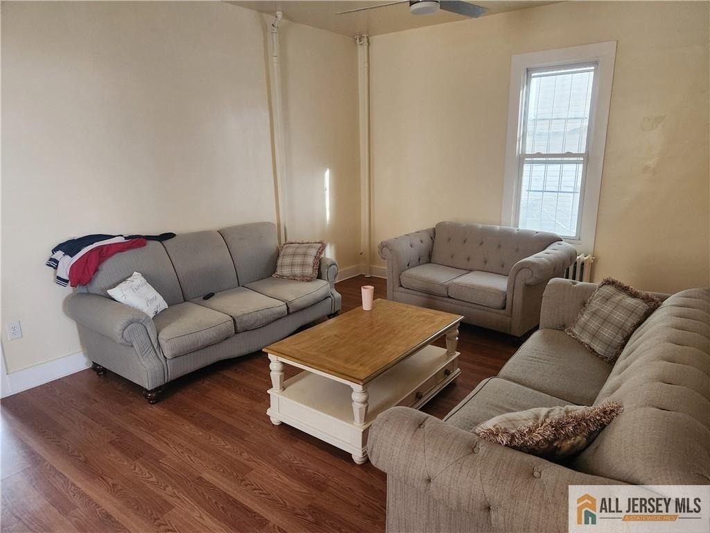7 N Georgia Avenue - Photo 2