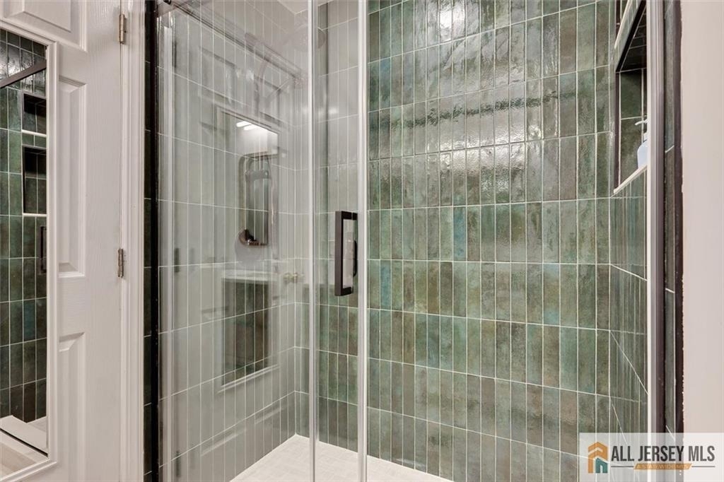 403 Somerset Court - Photo 29