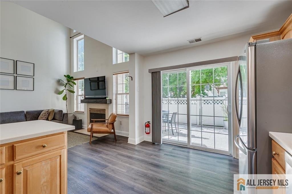 403 Somerset Court - Photo 14