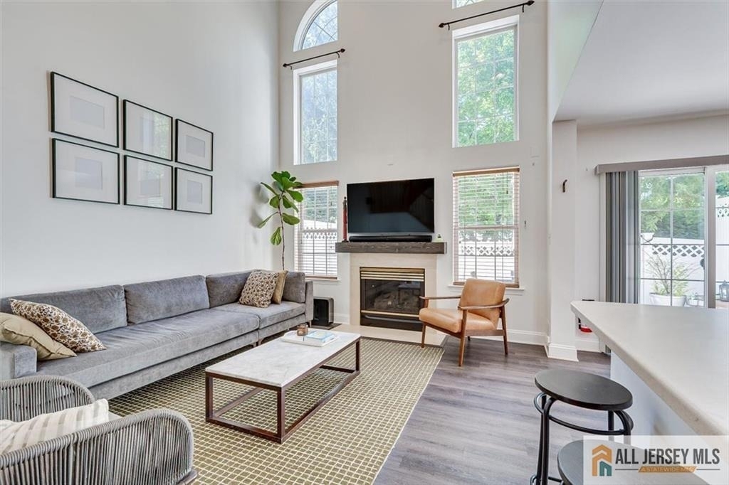 403 Somerset Court - Photo 9