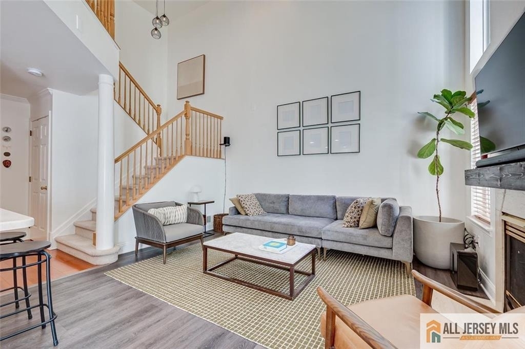 403 Somerset Court - Photo 10