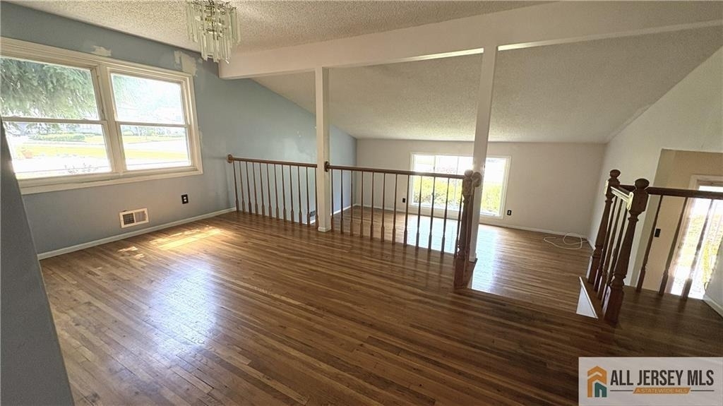 24 Edward Street - Photo 2