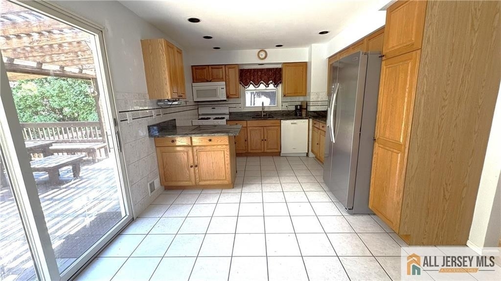 24 Edward Street - Photo 4
