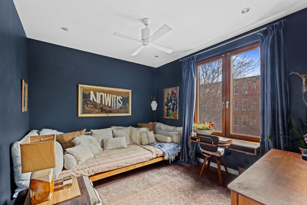 44 Sharon Street - Photo 12