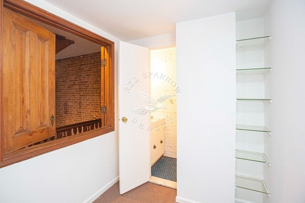 67 W 83rd Street - Photo 6
