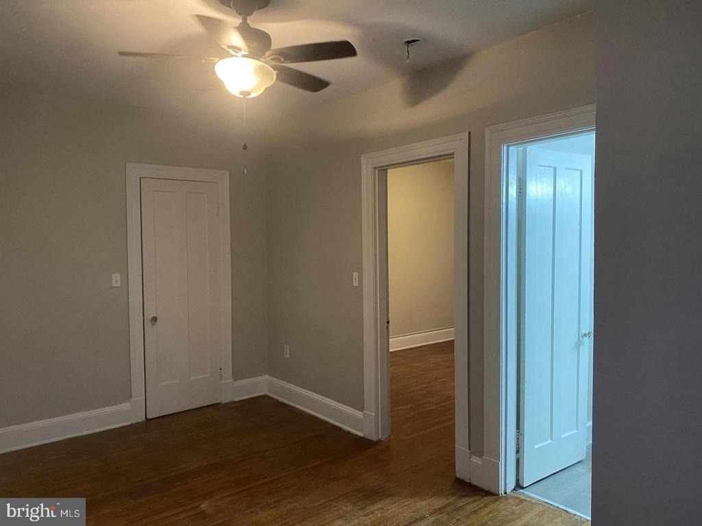 44 S Loudoun Street - Photo 8