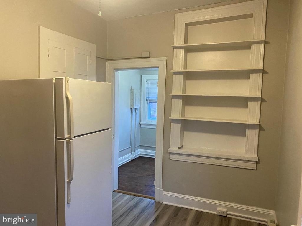 44 S Loudoun Street - Photo 5
