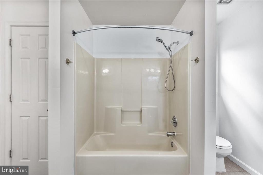 10704 Live Oak Court - Photo 15