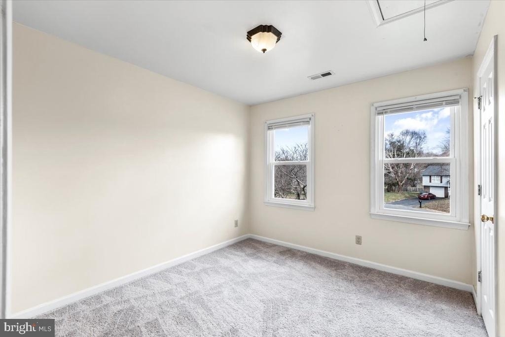 10704 Live Oak Court - Photo 17