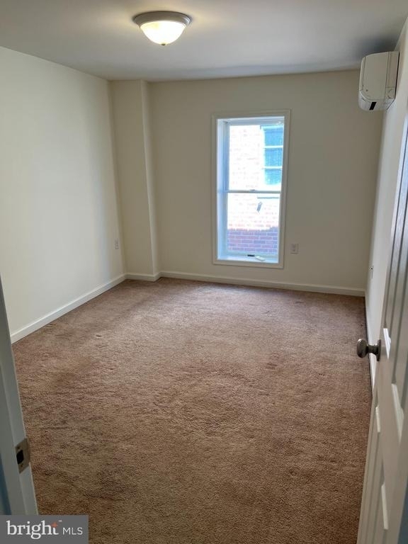190 W King Street - Photo 4