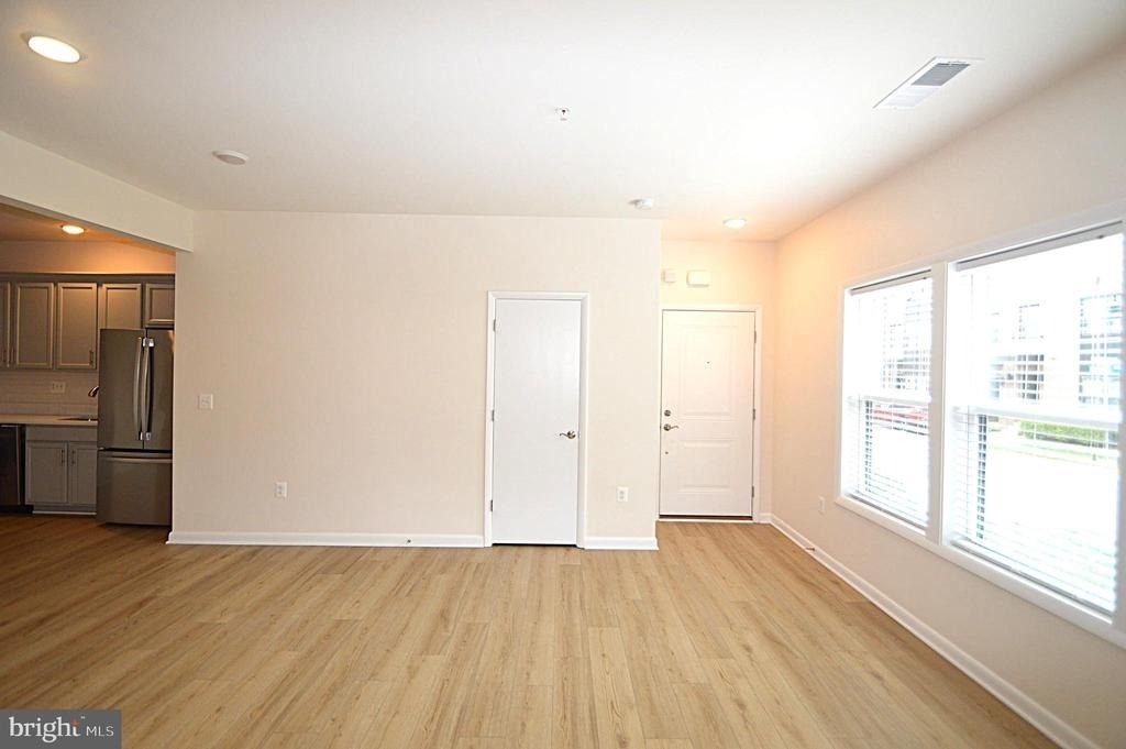 20508 Milbridge Terrace - Photo 4