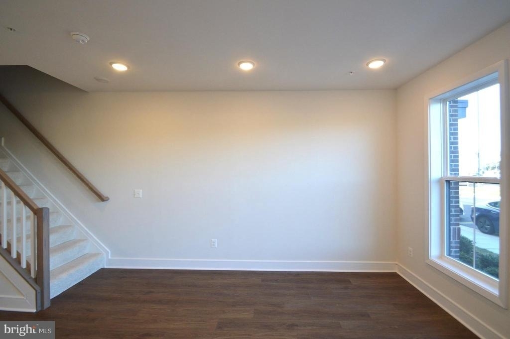 21838 Beckhorn Station Terrace - Photo 2