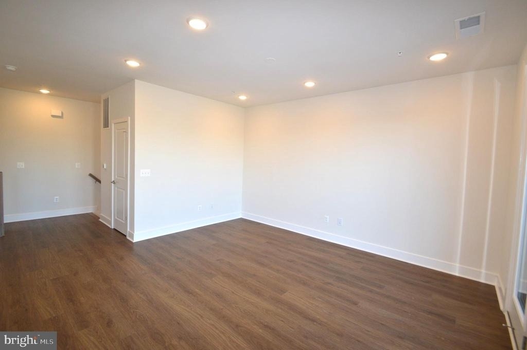 21838 Beckhorn Station Terrace - Photo 19