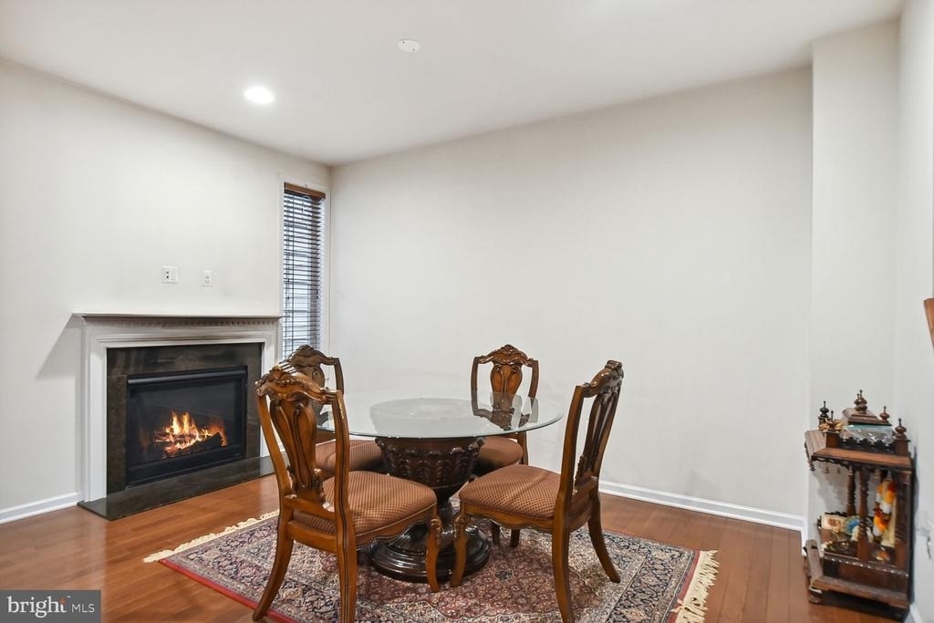 43248 Mitcham Square - Photo 5