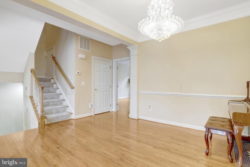4694 Helen Winter Terrace - Photo 5