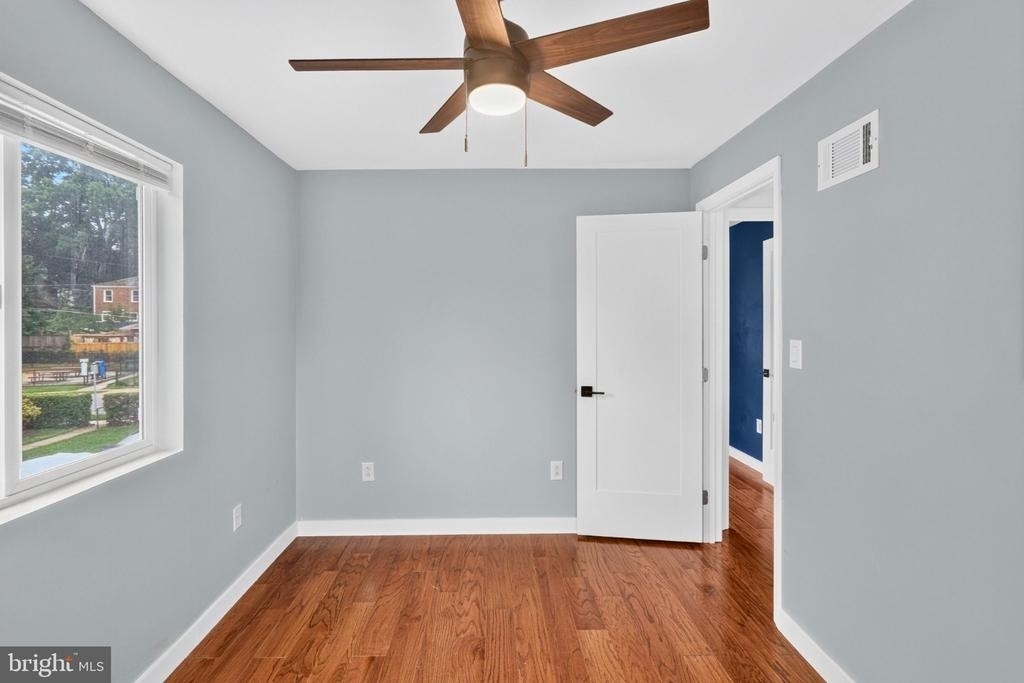 2218 Farrington Avenue - Photo 27