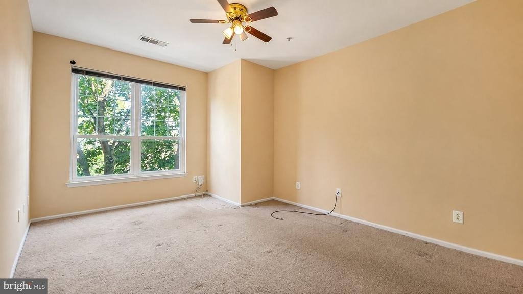 1521 Spring Gate Drive - Photo 16
