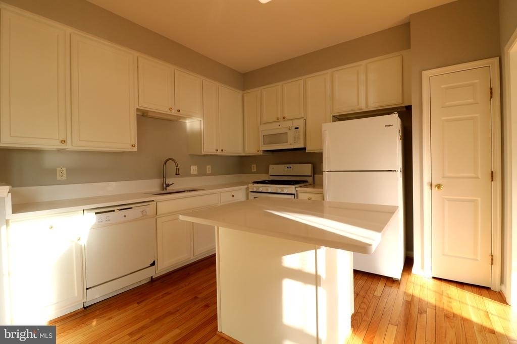 2581 Sutters Mill Drive - Photo 7