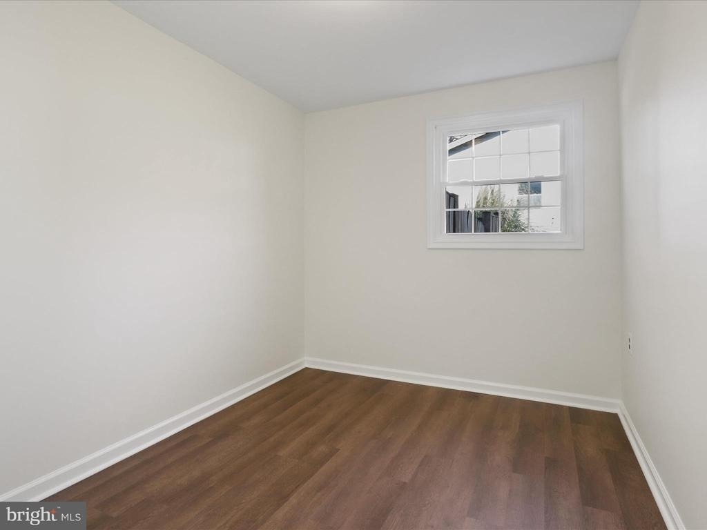 5200 Holden Street - Photo 33