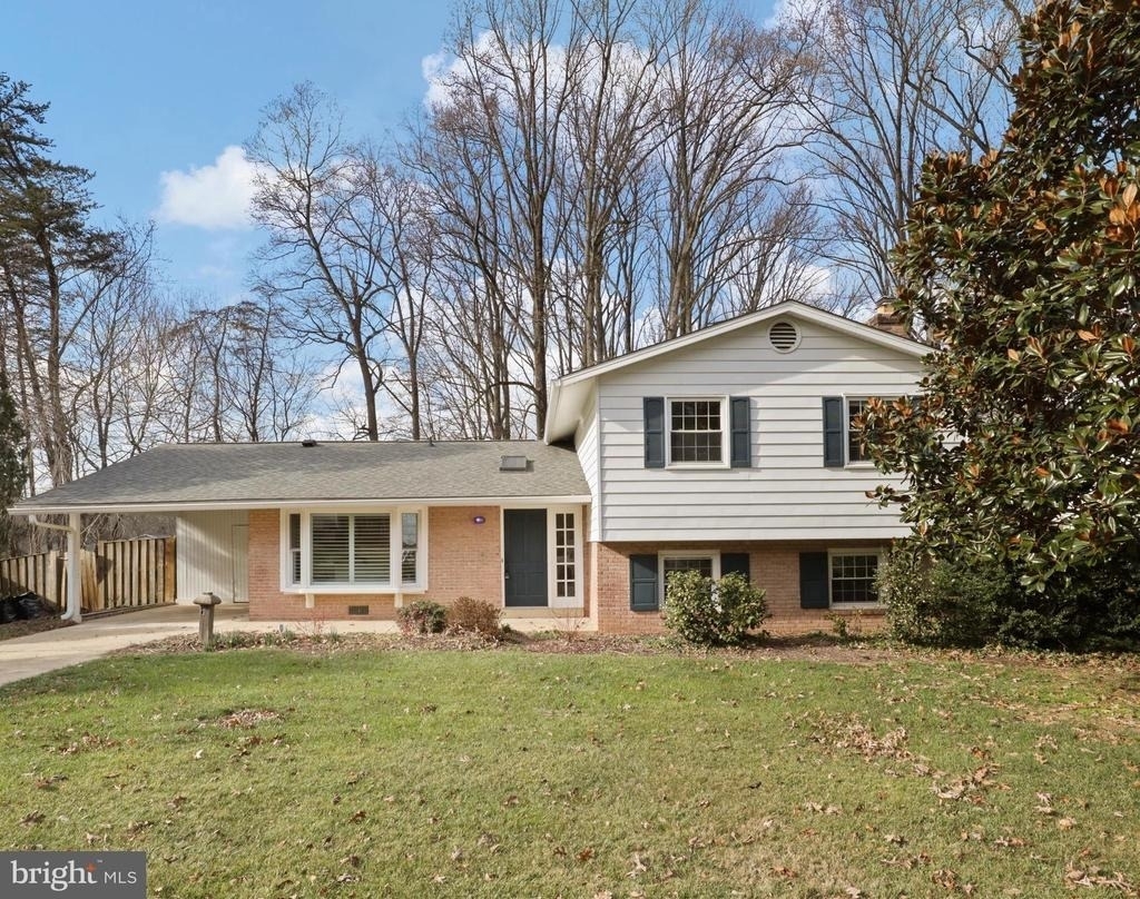 5200 Holden Street - Photo 0
