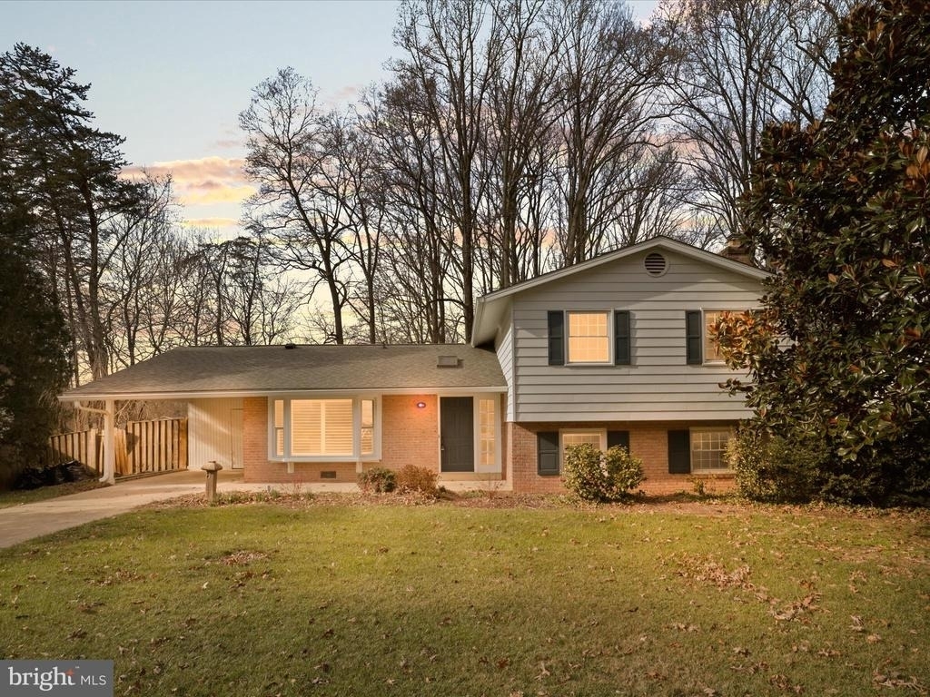 5200 Holden Street - Photo 1