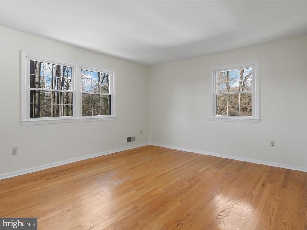 5200 Holden Street - Photo 19