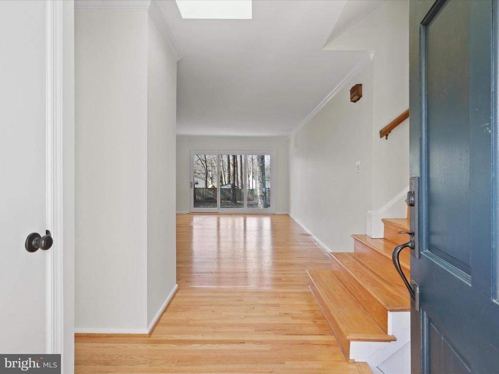 5200 Holden Street - Photo 3