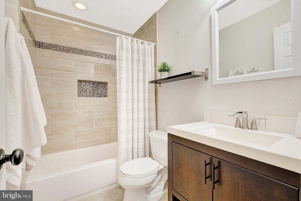 2184 Glencourse Lane - Photo 23