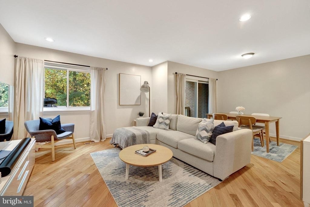 2184 Glencourse Lane - Photo 9