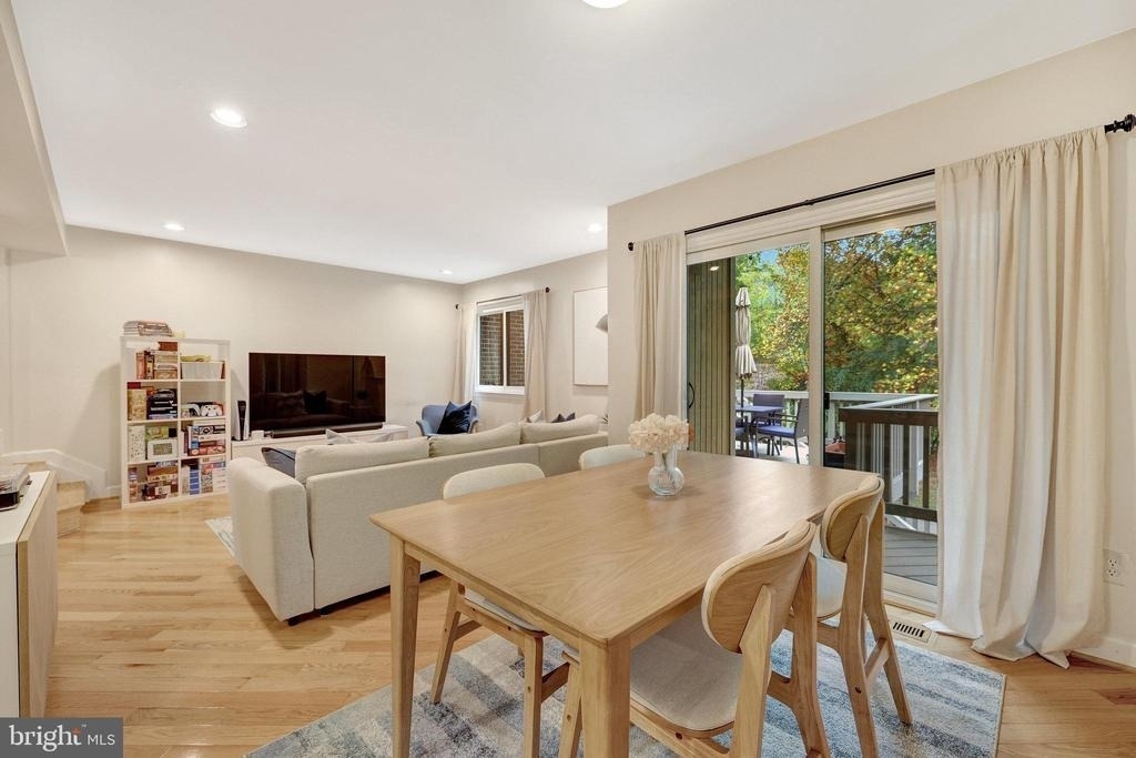 2184 Glencourse Lane - Photo 8